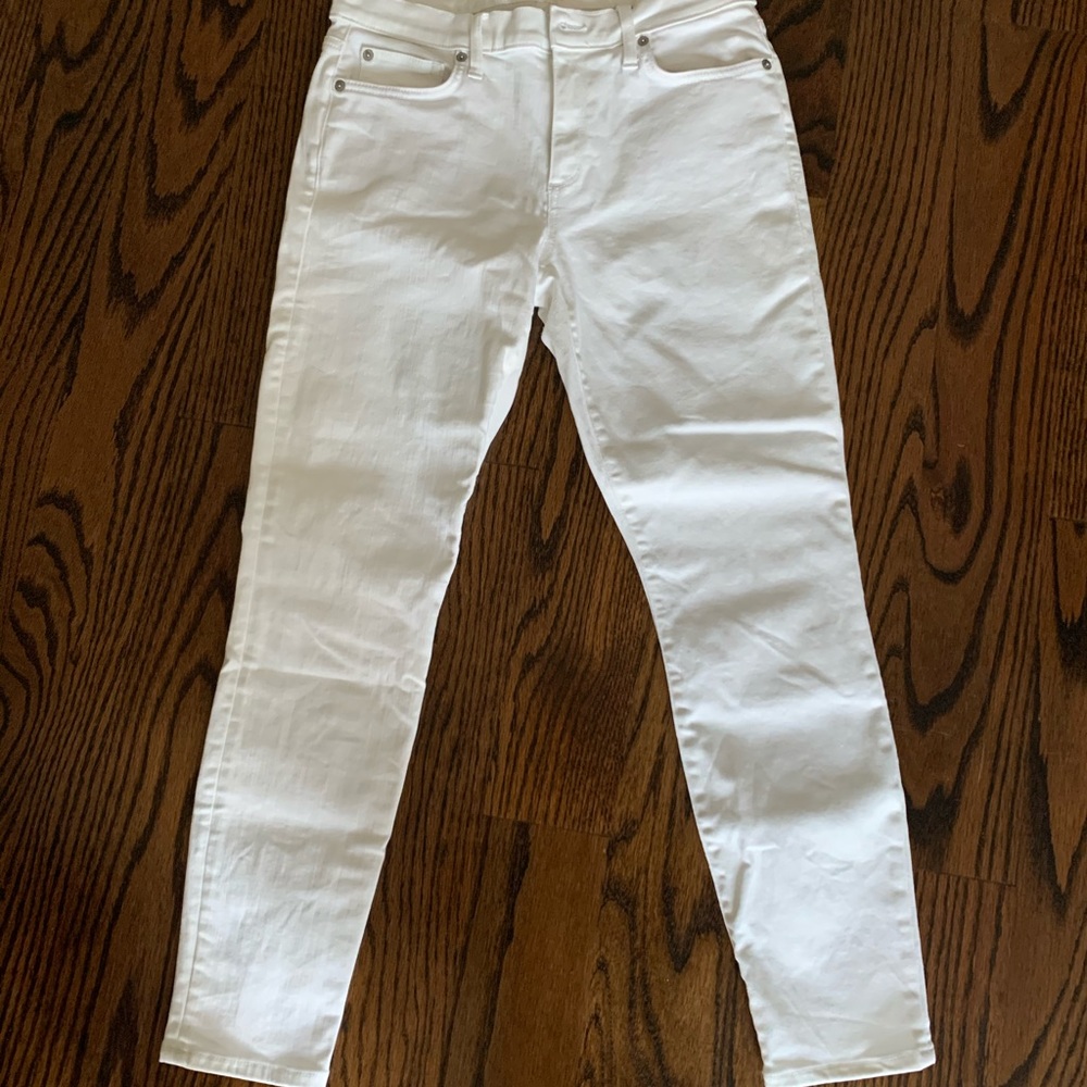 GAP WHITE JEANS